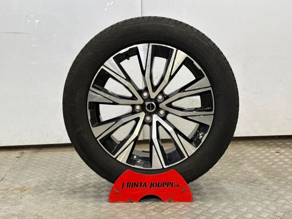 Volvo XC60 2024 Musta