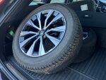 Volvo XC60 2024 Musta