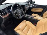 Volvo XC60 2024 Musta