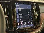 Volvo XC60 2024 Musta