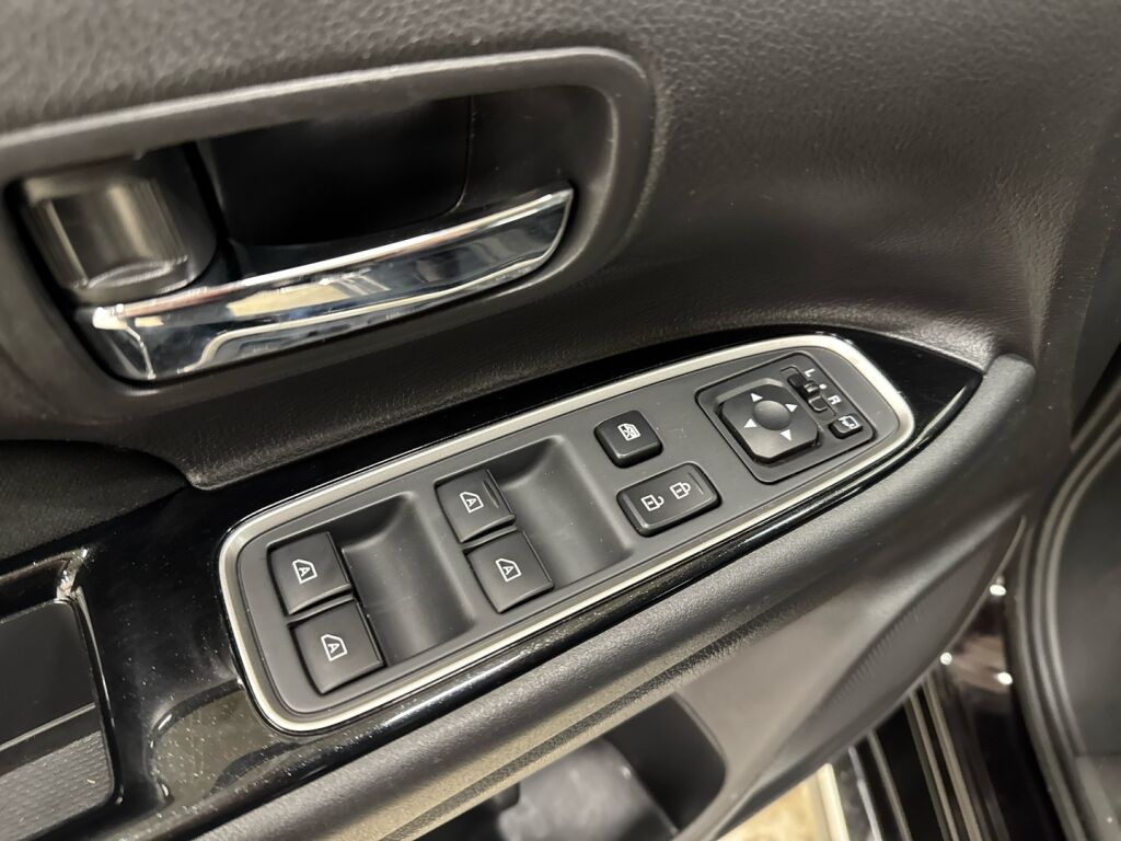 Mitsubishi Outlander PHEV 2019 Musta