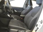 Toyota Yaris 2023 Valkoinen