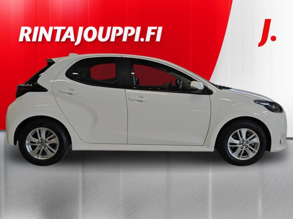 Toyota Yaris 2023 Valkoinen