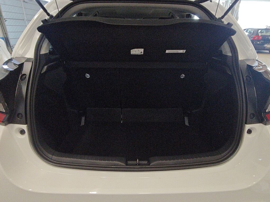 Toyota Yaris 2023 Valkoinen