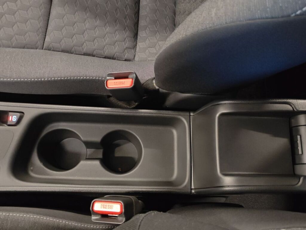 Toyota Yaris 2023 Valkoinen
