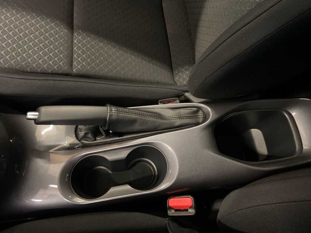 Nissan Juke 2023 Musta