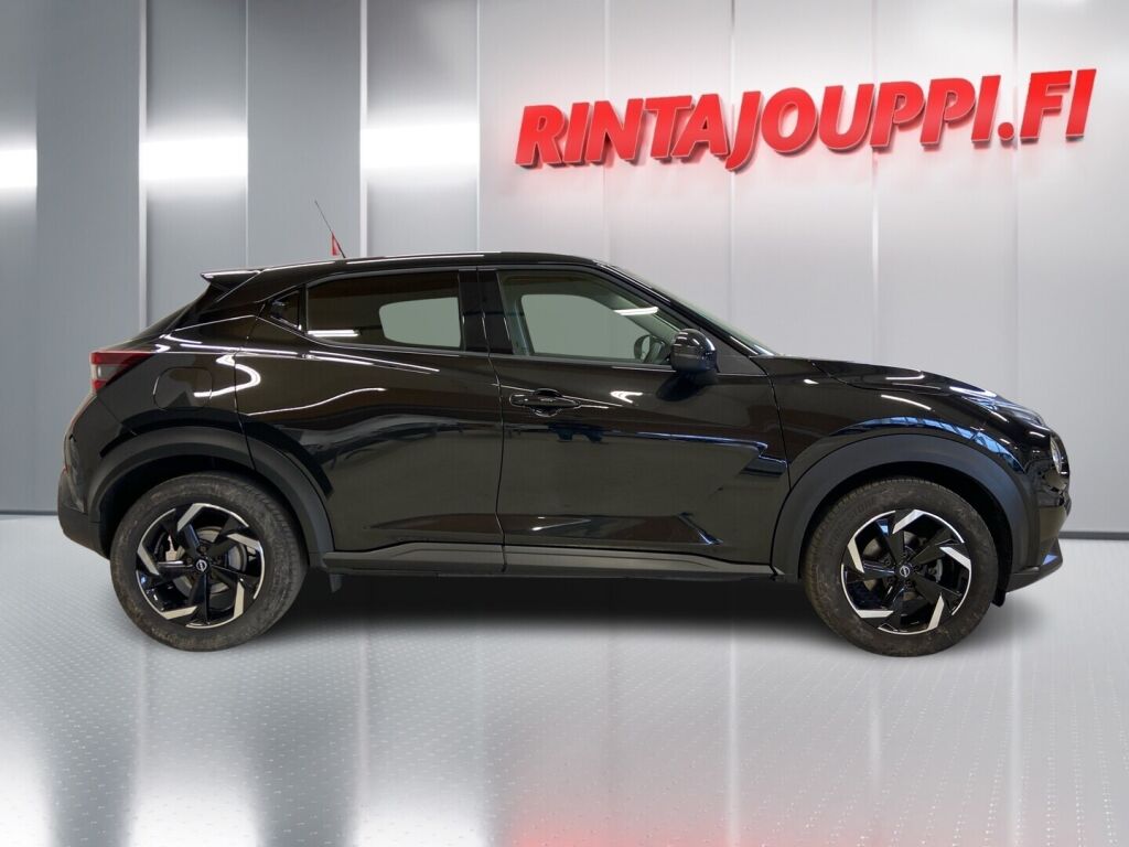 Nissan Juke 2023 Musta