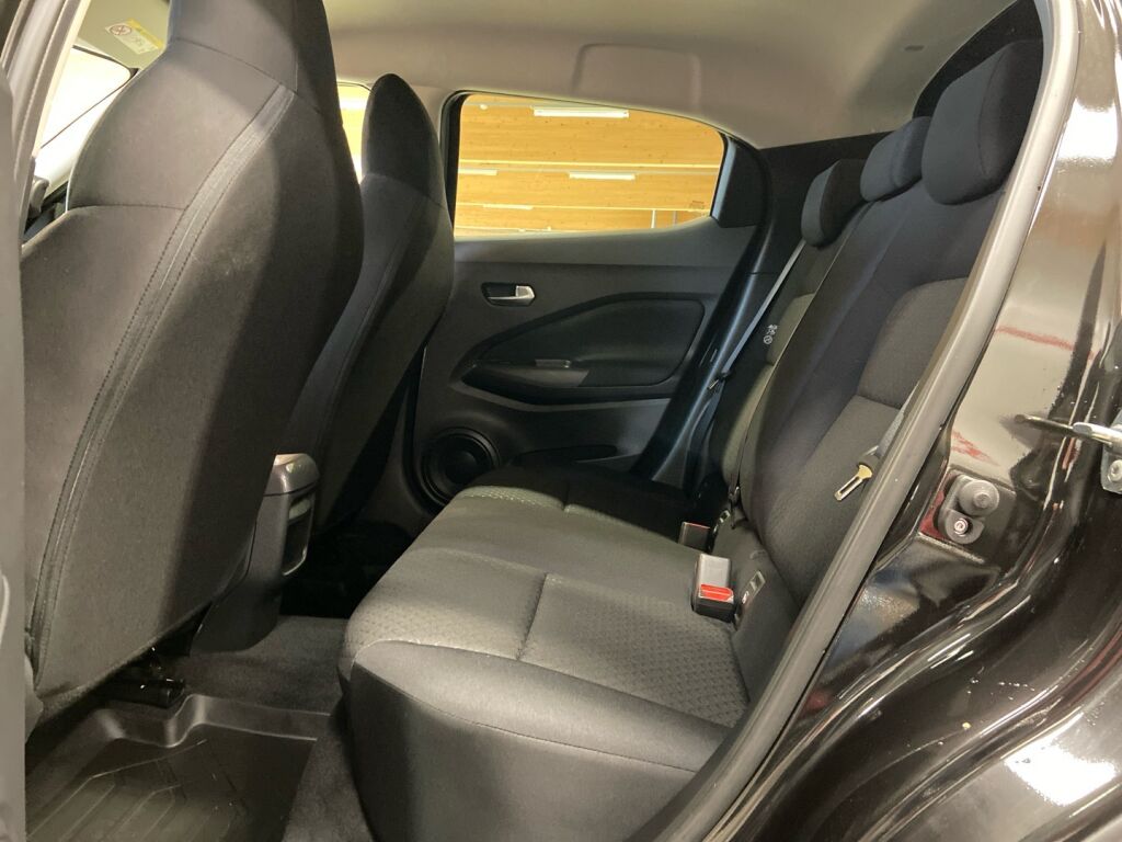 Nissan Juke 2023 Musta