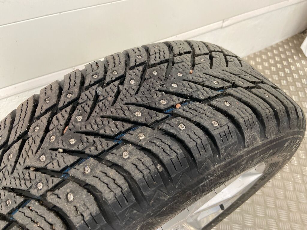 Nissan Juke 2023 Musta