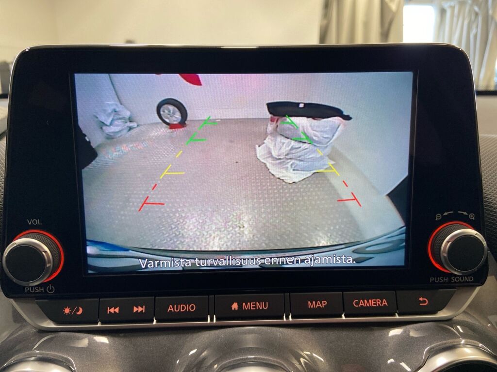 Nissan Juke 2023 Musta