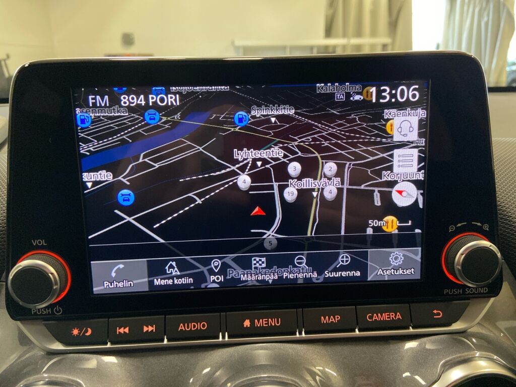 Nissan Juke 2023 Musta