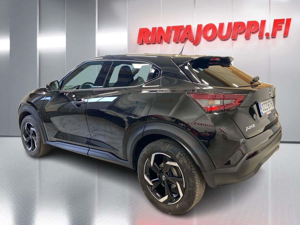 Nissan Juke 2023 Musta