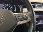 Volkswagen Passat 2023 Musta