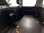 Toyota Hilux 2015 Punainen