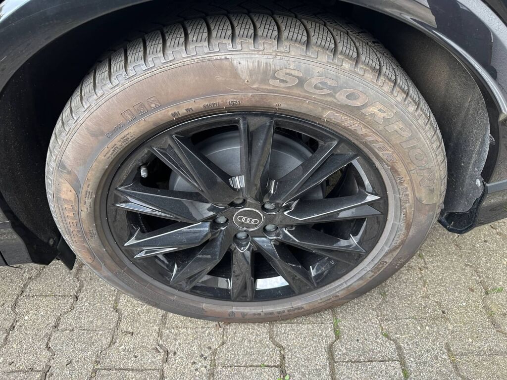 Audi Q4 e-tron 2022 