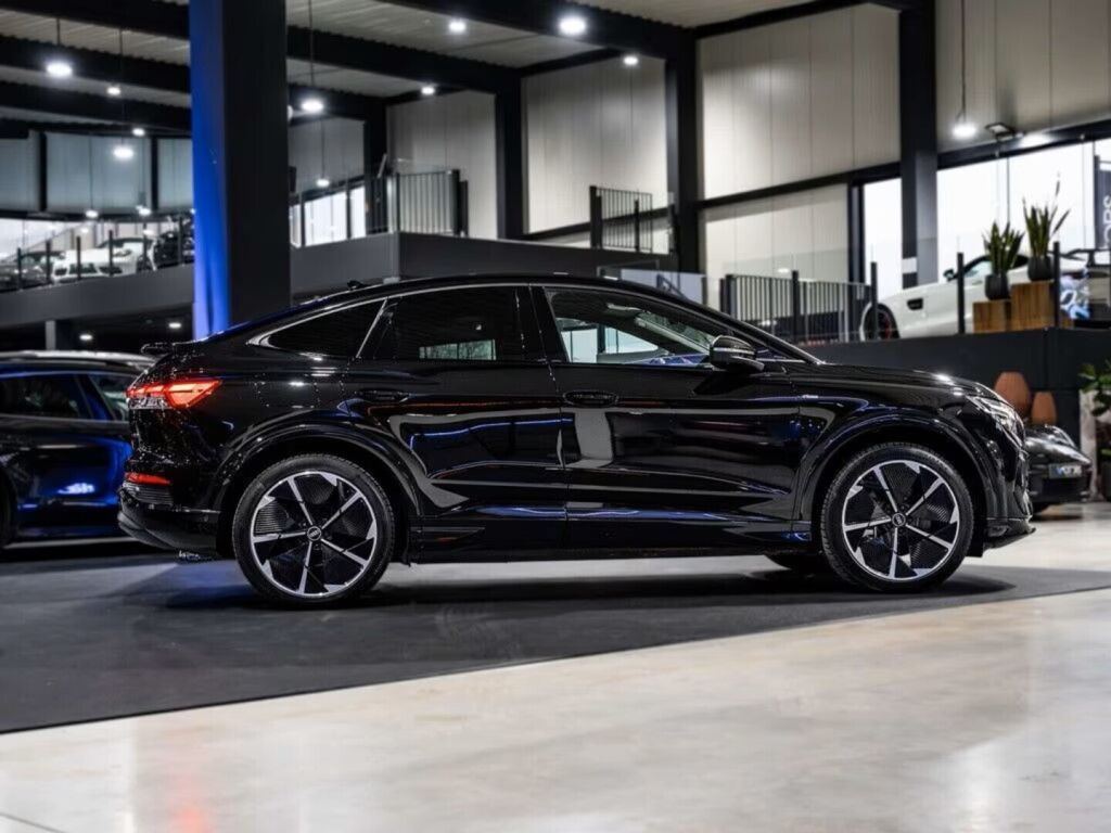 Audi Q4 e-tron 2025 