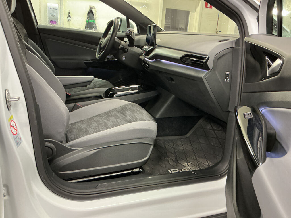 Volkswagen ID.4 2023 9
