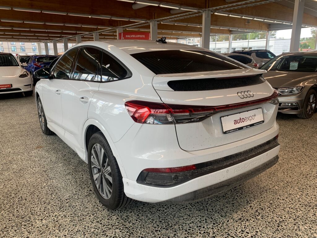 Audi Q4 e-tron 2023 