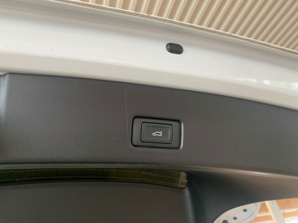 Audi Q4 e-tron 2023 