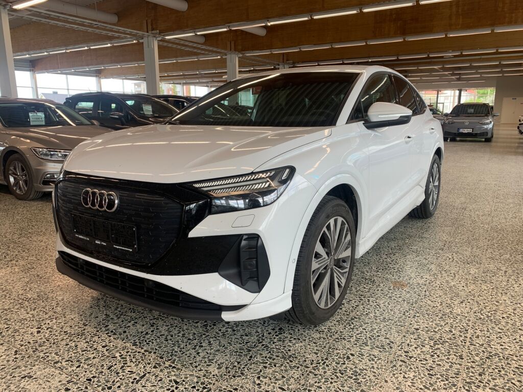 Audi Q4 e-tron 2023 
