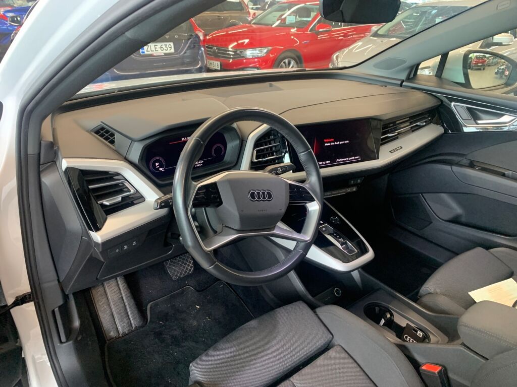 Audi Q4 e-tron 2023 