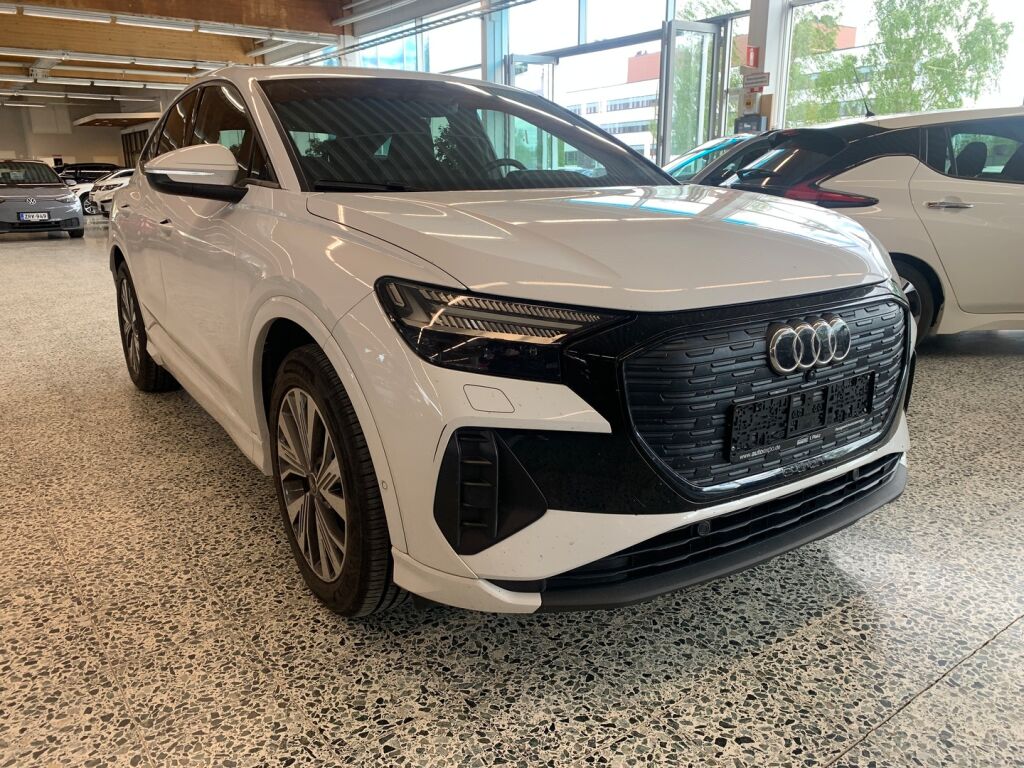 Audi Q4 e-tron 2023 