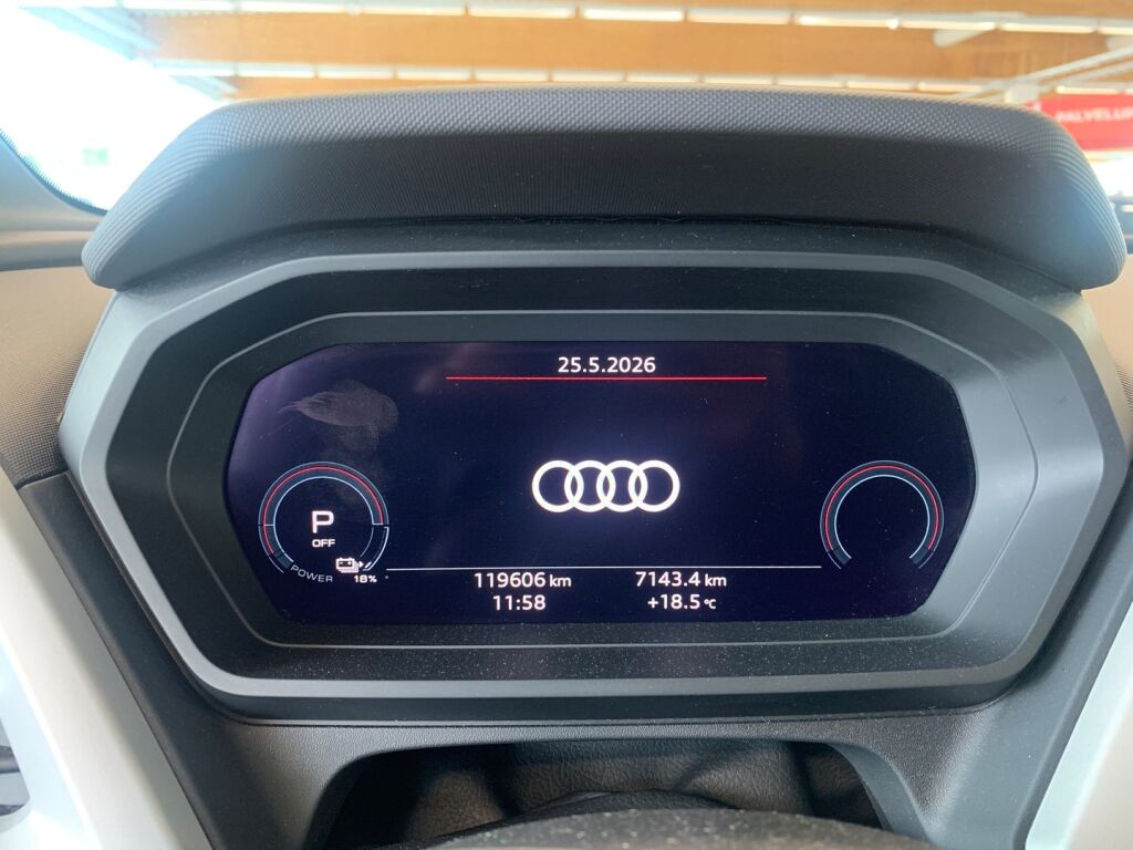 Audi Q4 e-tron 2023 