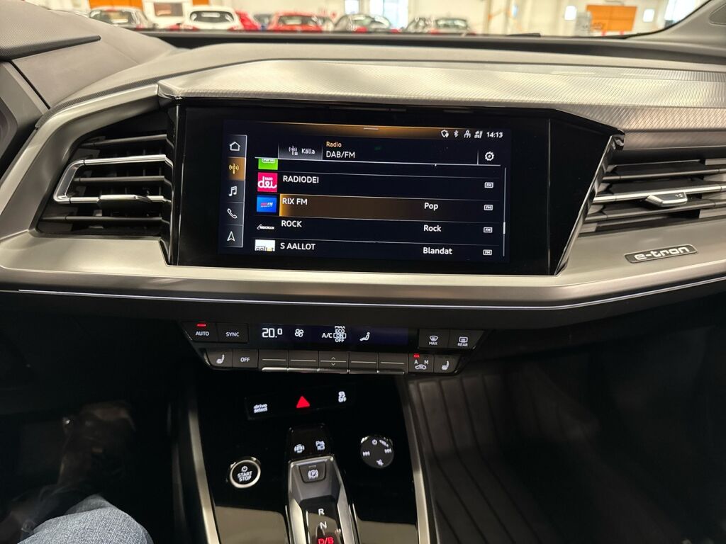 Audi Q4 e-tron 2022 Violetti