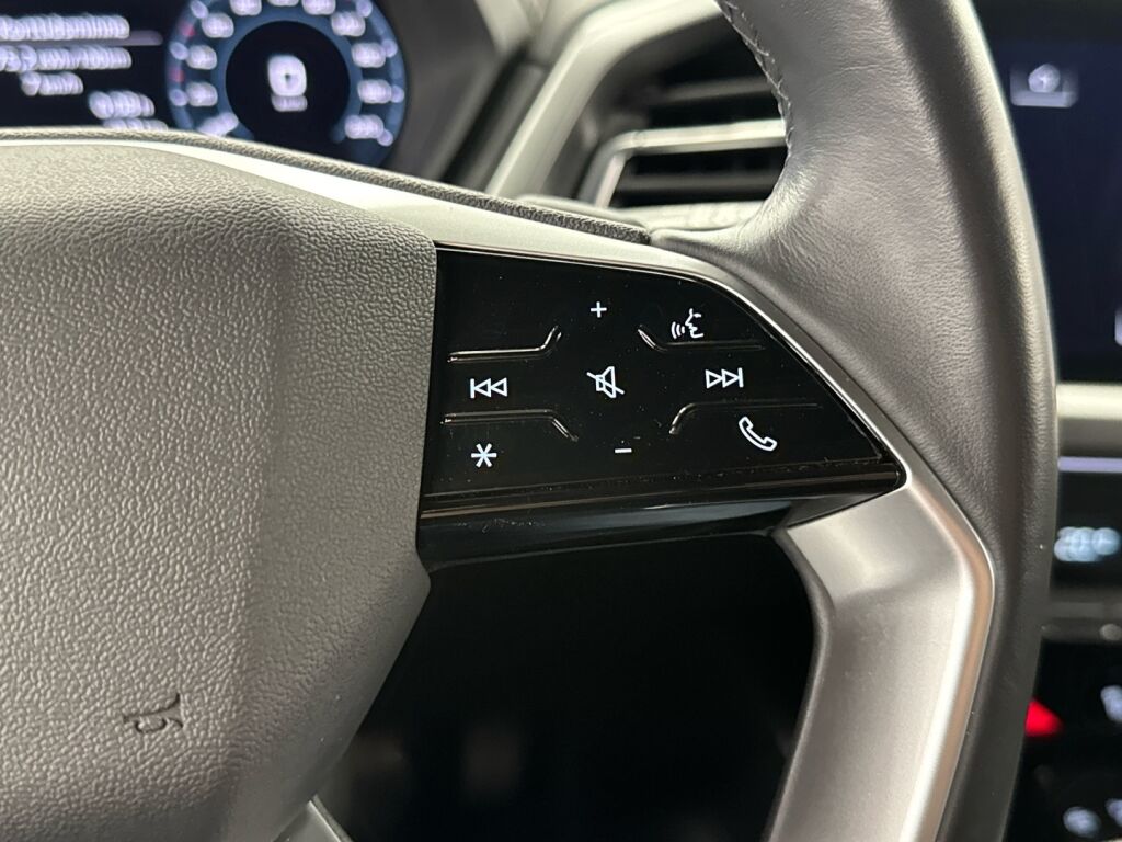 Audi Q4 e-tron 2022 Violetti