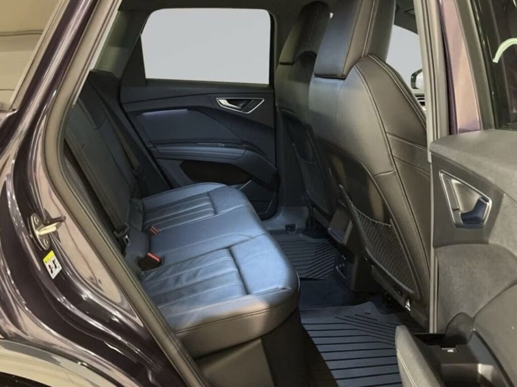 Audi Q4 e-tron 2022 Violetti