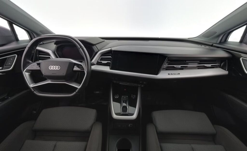 Audi Q4 e-tron 2022 Harmaa