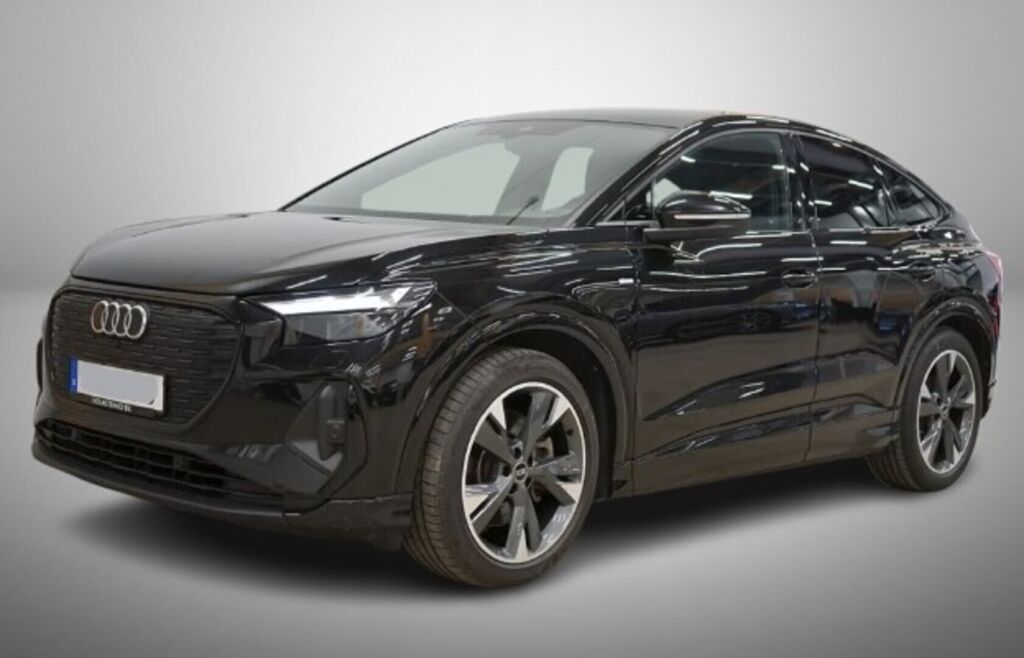 Audi Q4 e-tron 2022 Musta