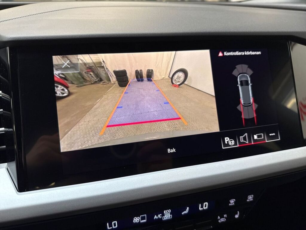 Audi Q4 e-tron 2023 