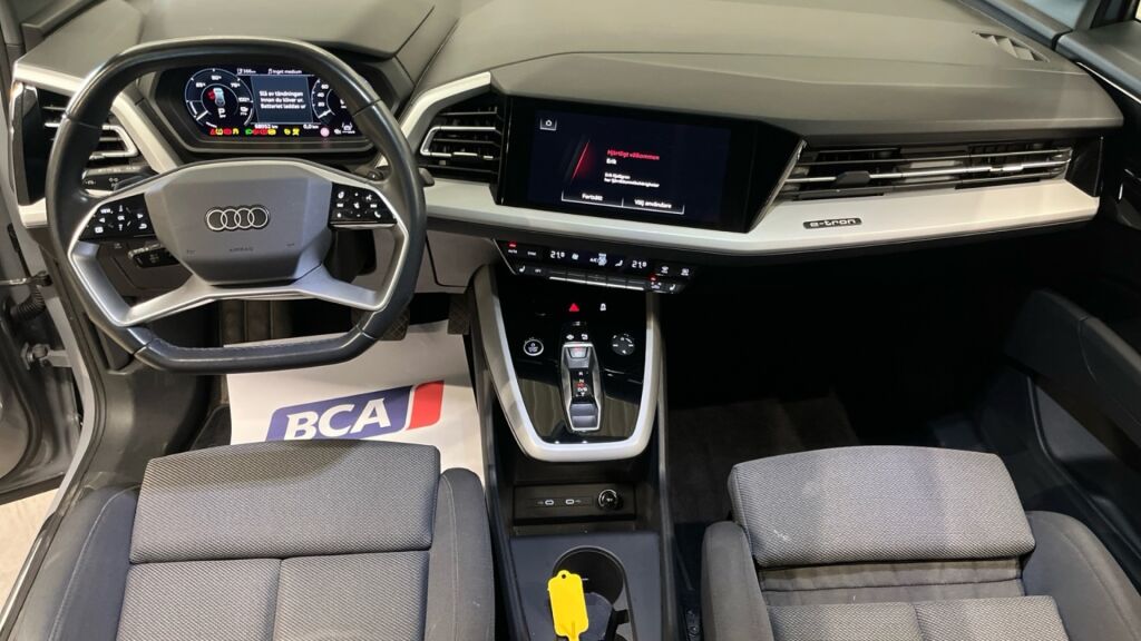 Audi Q4 e-tron 2023 