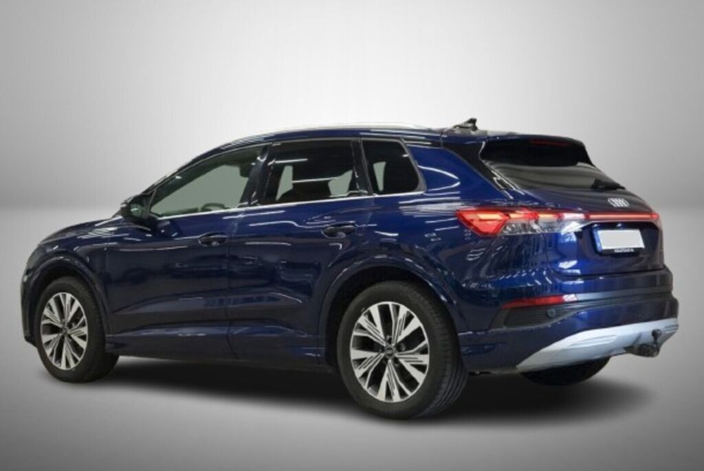 Audi Q4 e-tron 2023 Sininen (Navarra Blue)