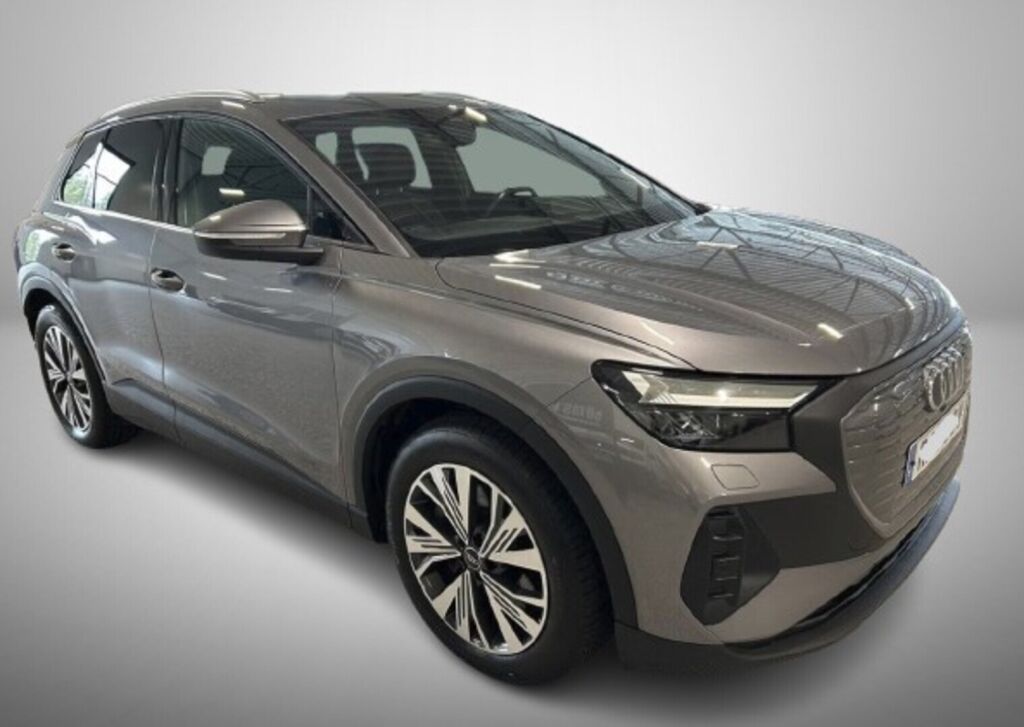 Audi Q4 e-tron 2023 Harmaa (Typhoon Grey Metallic)