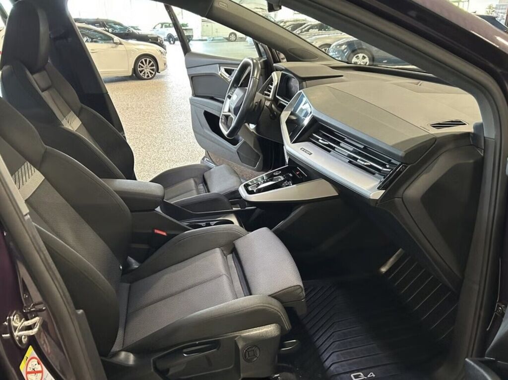 Audi Q4 e-tron 2023 Violetti (Aurora Violet Metallic)