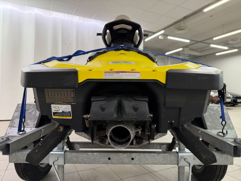 Sea-doo Spark 2015 Keltainen