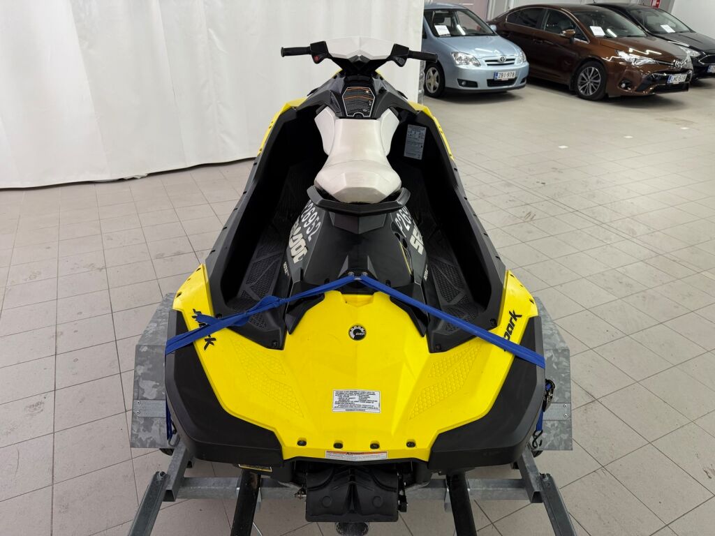 Sea-doo Spark 2015 Keltainen
