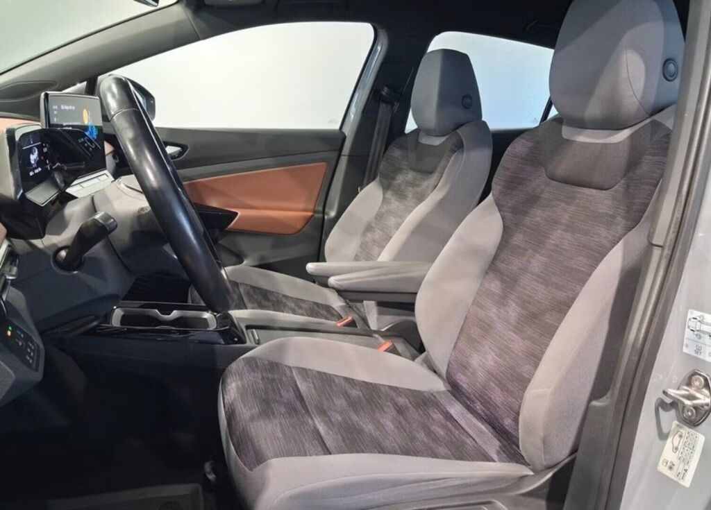Volkswagen ID.5 2023 Harmaa