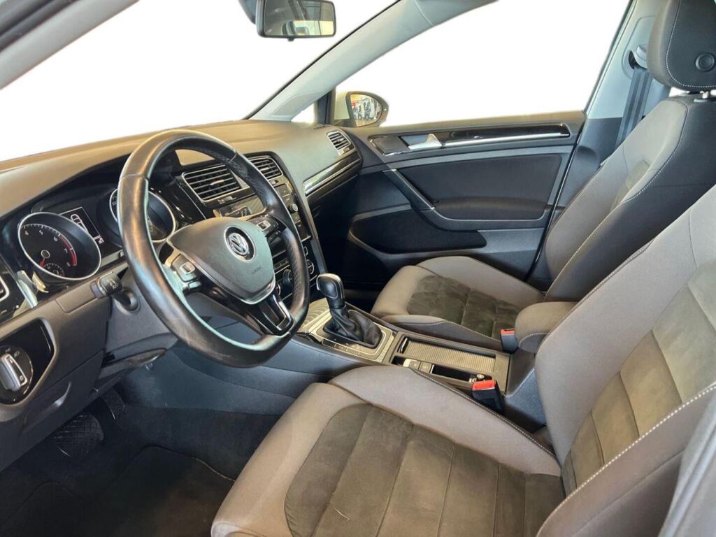 Volkswagen Golf 2021 