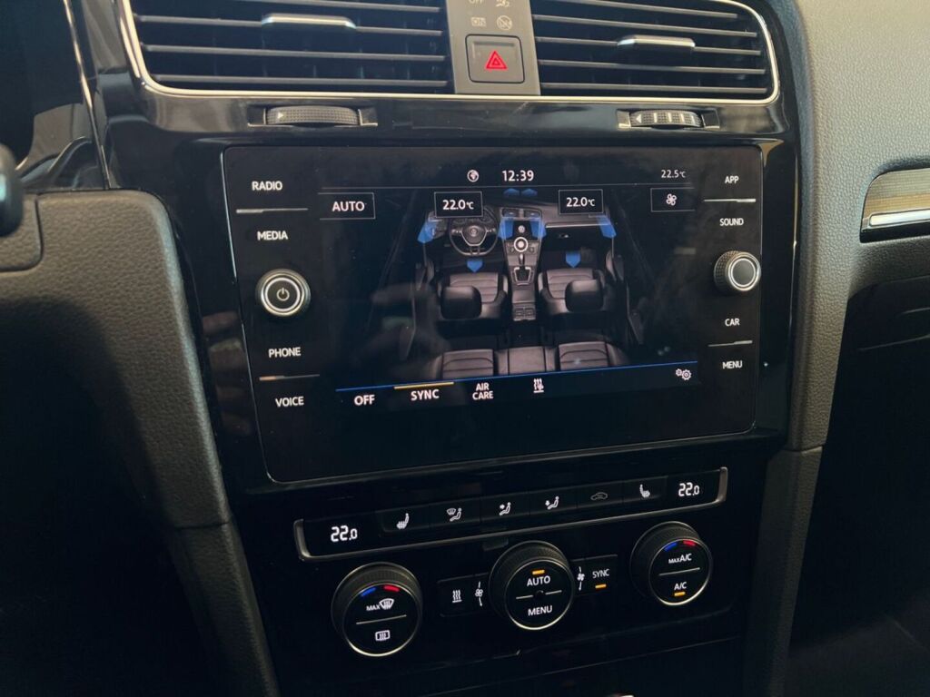 Volkswagen Golf 2021 