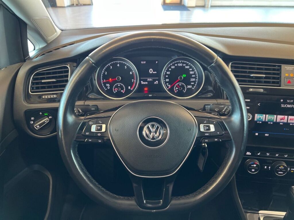 Volkswagen Golf 2021 