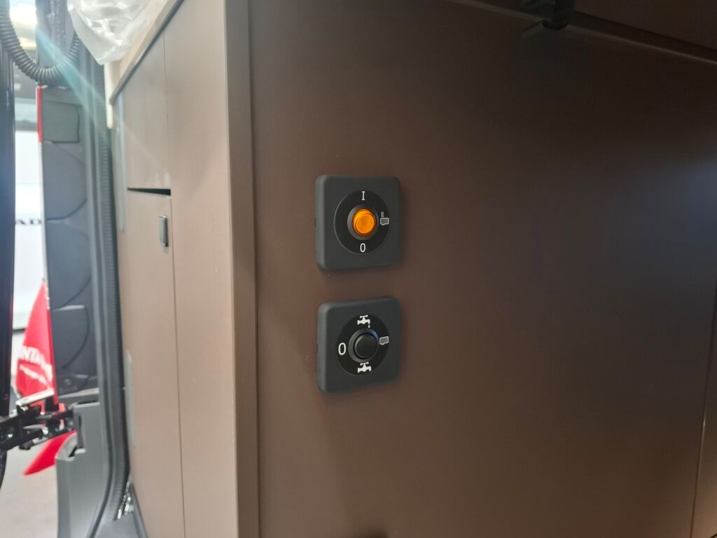 Bürstner HABITON HM 6.0 VAN 2026 Musta