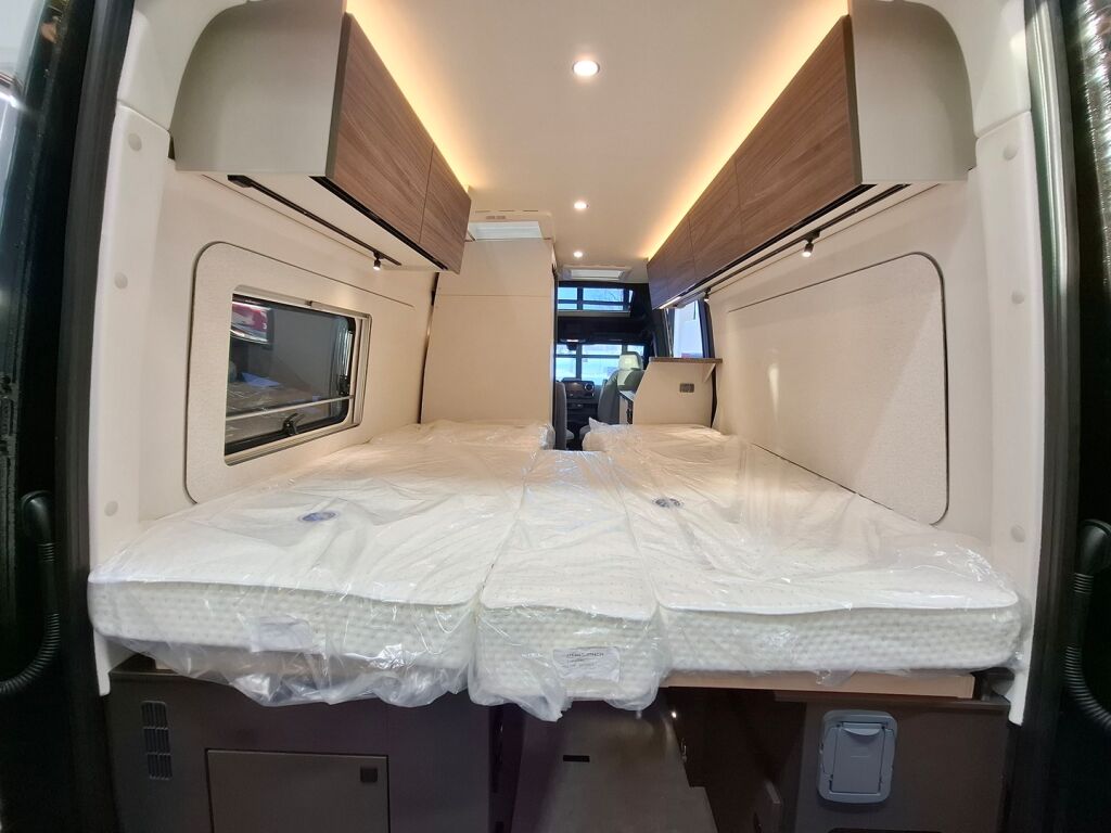 Bürstner HABITON HM 6.0 VAN 2026 Musta