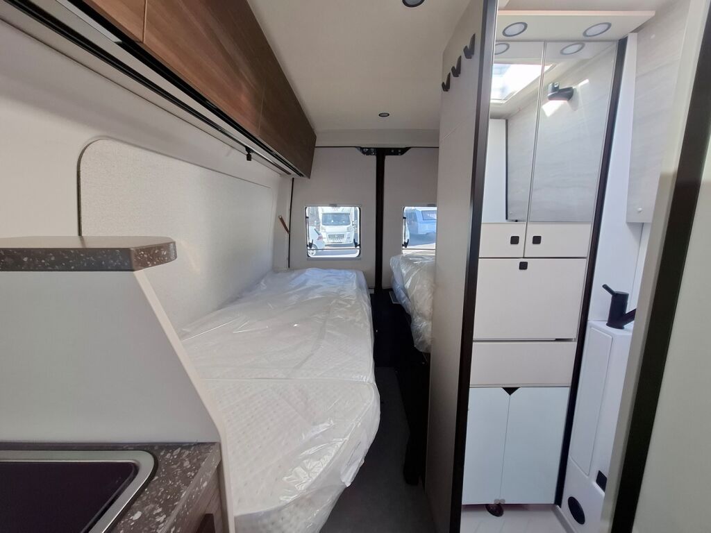 Bürstner HABITON HMX 6.0 VAN 2026 Musta