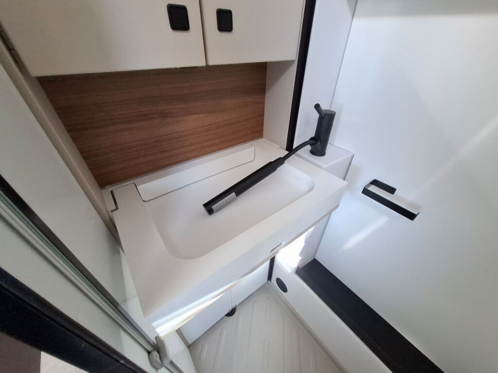 Bürstner HABITON HMX 6.0 VAN 2026 Musta