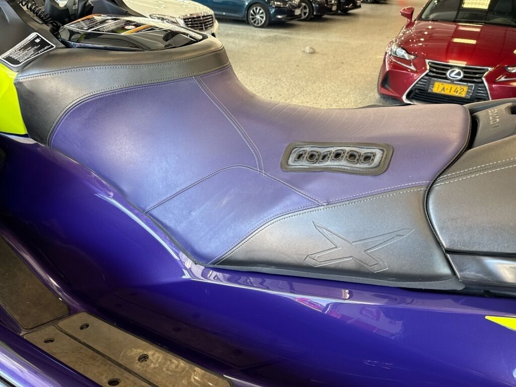 Sea-doo RXP 2021 Violetti
