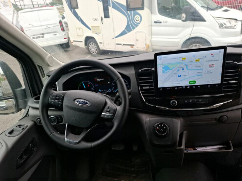 Ford Transit 2023 