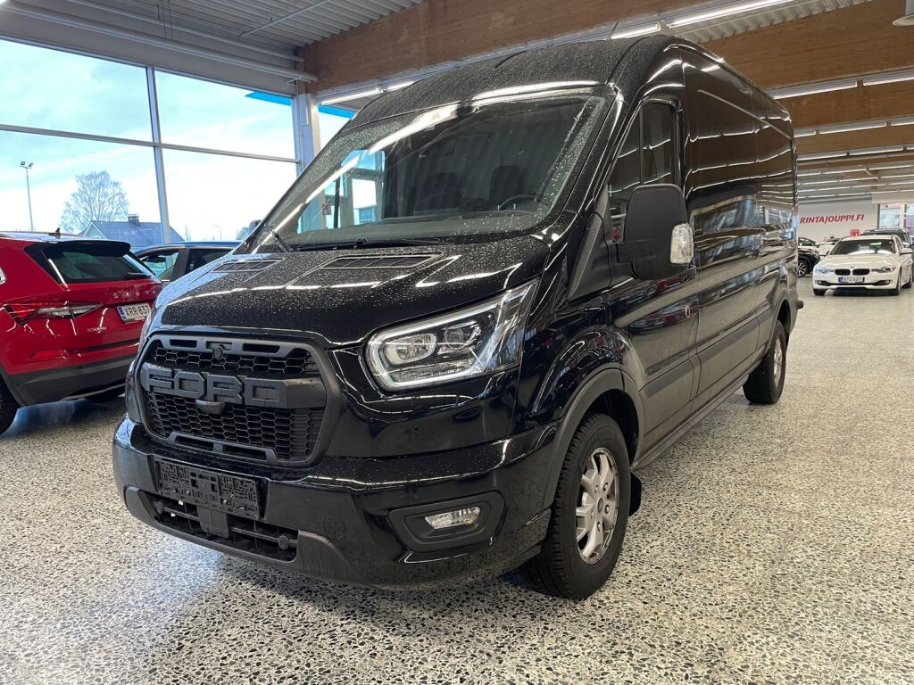 Ford Transit 2023 met.musta
